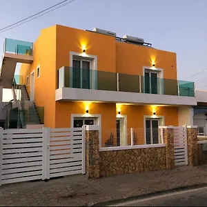 Orange Casa de hóspedes
